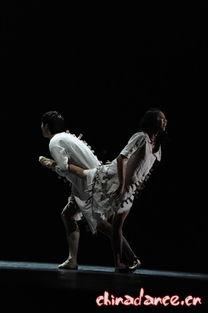 成人剧目现代舞视频,探索成人剧目中的舞蹈艺术魅力