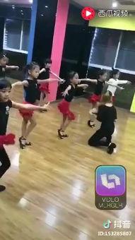 加油成人舞蹈班视频,加油成人舞蹈班精彩瞬间回顾