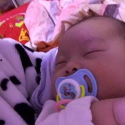 成人睡觉要用奶嘴嘛视频,揭秘成人使用奶嘴助眠的神奇效果